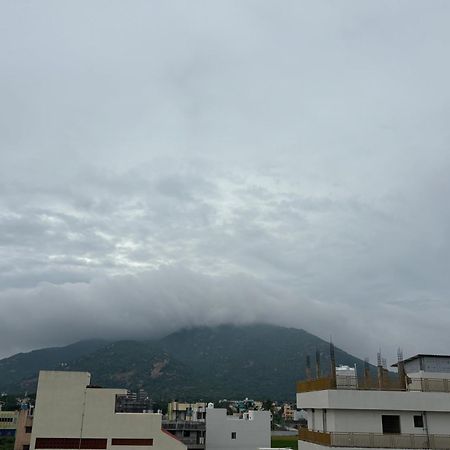 Jo'S Homestay Tiruvannāmalai Exteriér fotografie