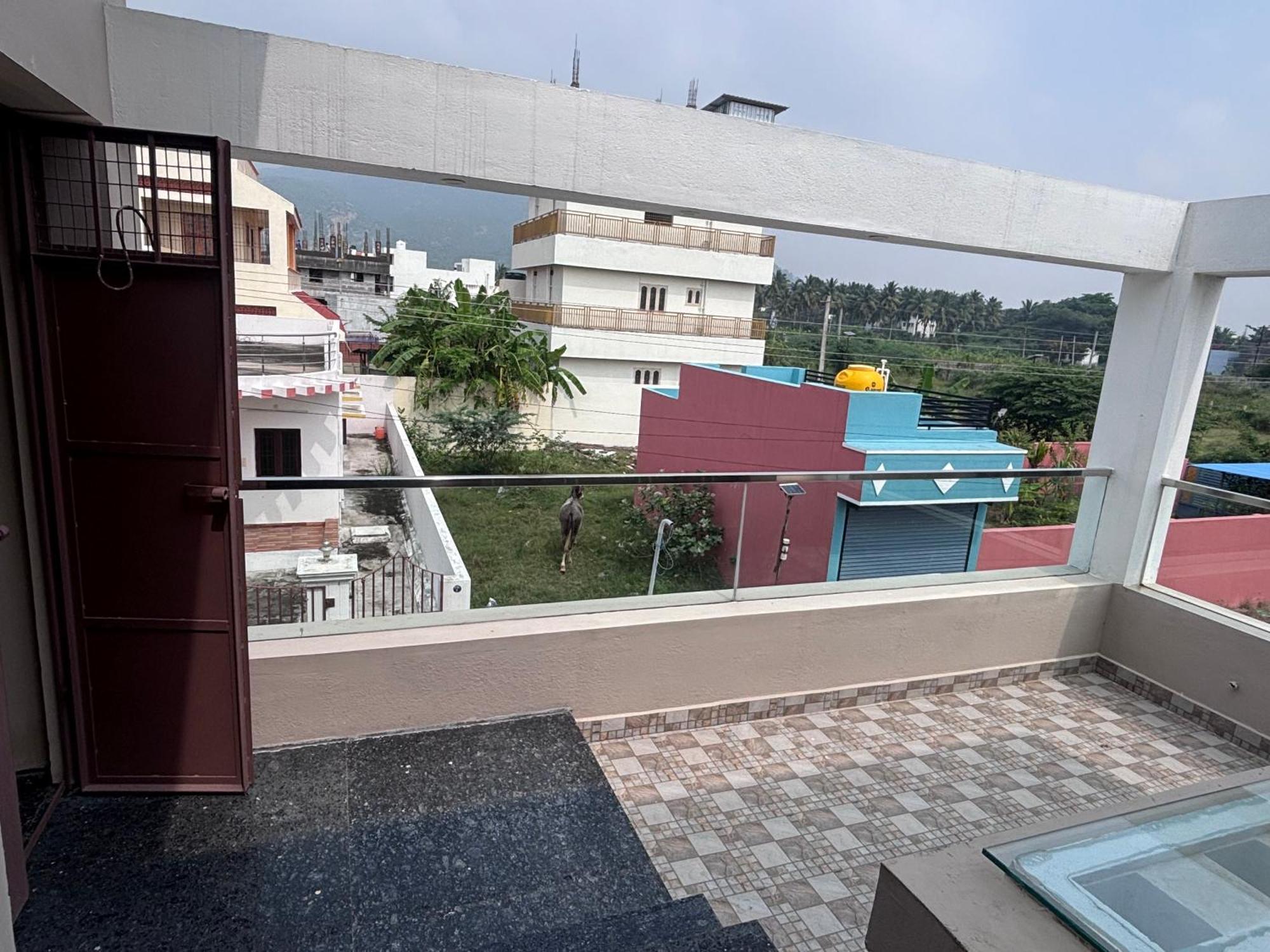 Jo'S Homestay Tiruvannāmalai Exteriér fotografie