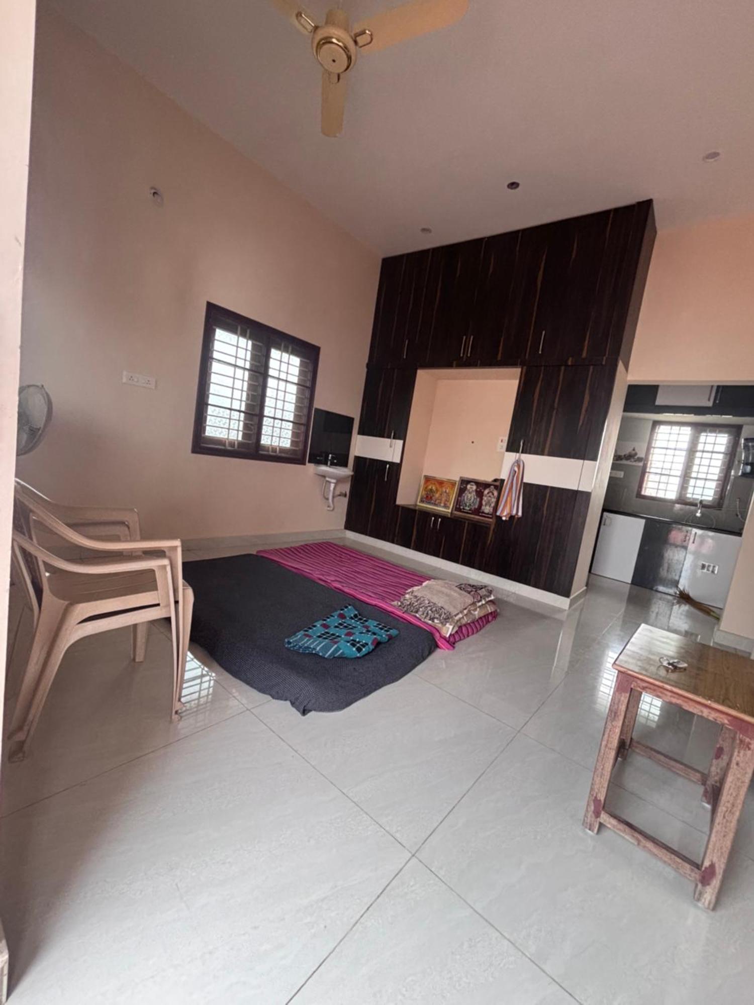 Jo'S Homestay Tiruvannāmalai Exteriér fotografie